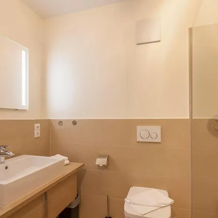 Ostseebad, Sellin, Ruegen, Ferienwohnung, Villa Louisa * Sellin (Rugen)